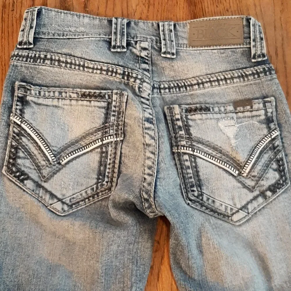 Buckle Black Fit 3 26R Straight Leg Distressed Jeans